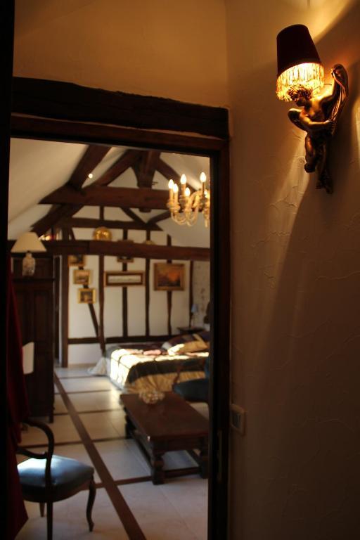 Le Relais De La Tour Bed & Breakfast